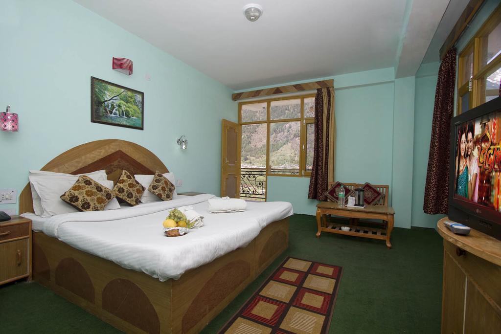 Hotel Ocean Inn Manāli Szoba fotó