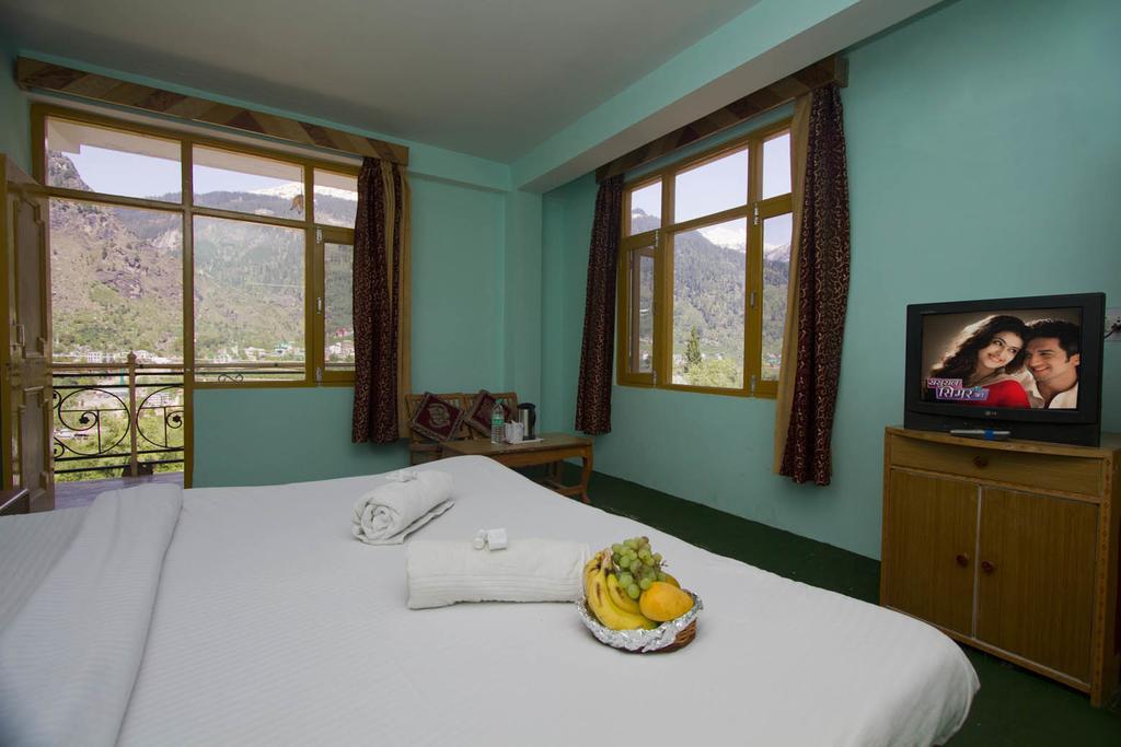 Hotel Ocean Inn Manāli Szoba fotó